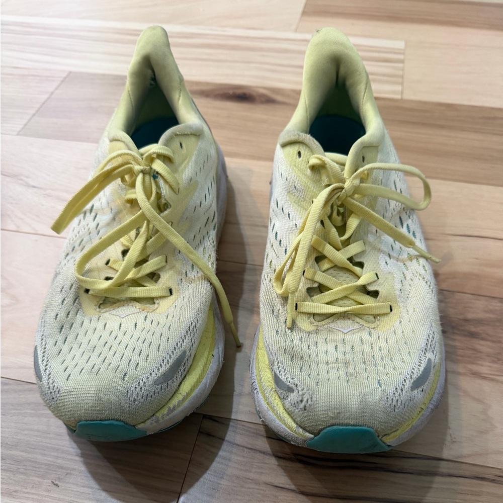 Hoka One One yellow trainers, Size US 9 #running #trailrunning

.